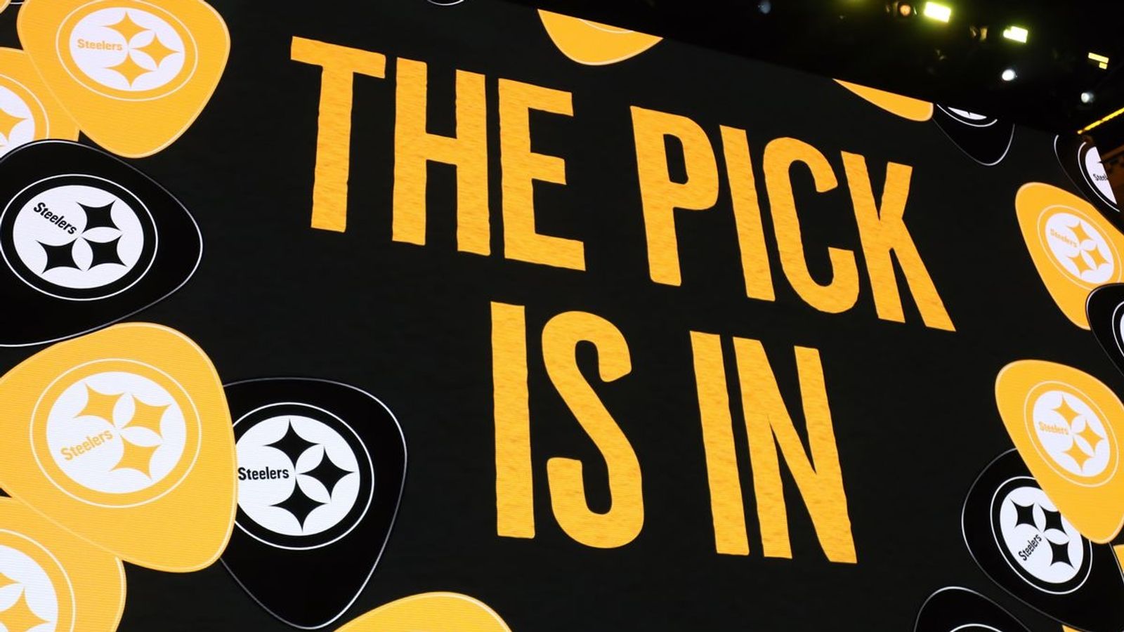 With offseason bound to heat up, Steelers' draft slots are officially set